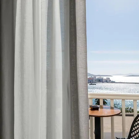 Yalos Sunset View Private Bed & Breakfast