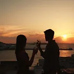 Yalos Sunset View Private Oda ve Kahvaltı