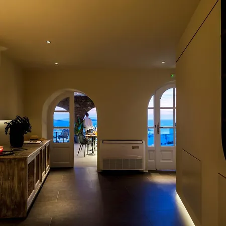 Alojamento de Acomodação e Pequeno-almoço Yalos Sunset View Private 4*