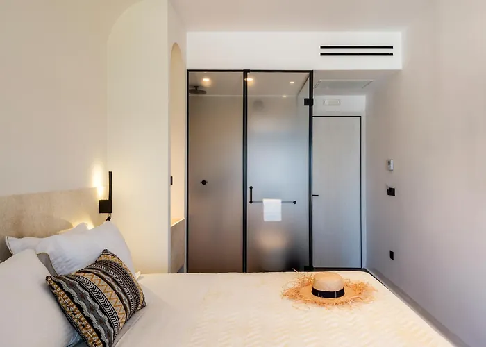 Yalos Sunset View Private 4*