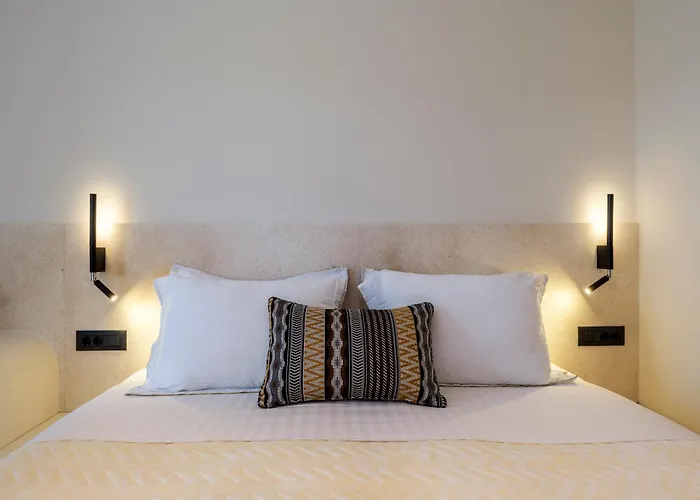 Yalos Sunset View Private